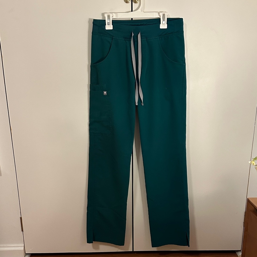 Figs Hunter Green Cargo Scrub Pants XS